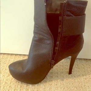 Black 3 inch spike heel boots size 7